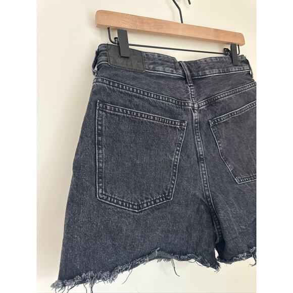 EVERLANE A-Line Raw Hem Denim Short in Black - Size 28 - Picture 4 of 7